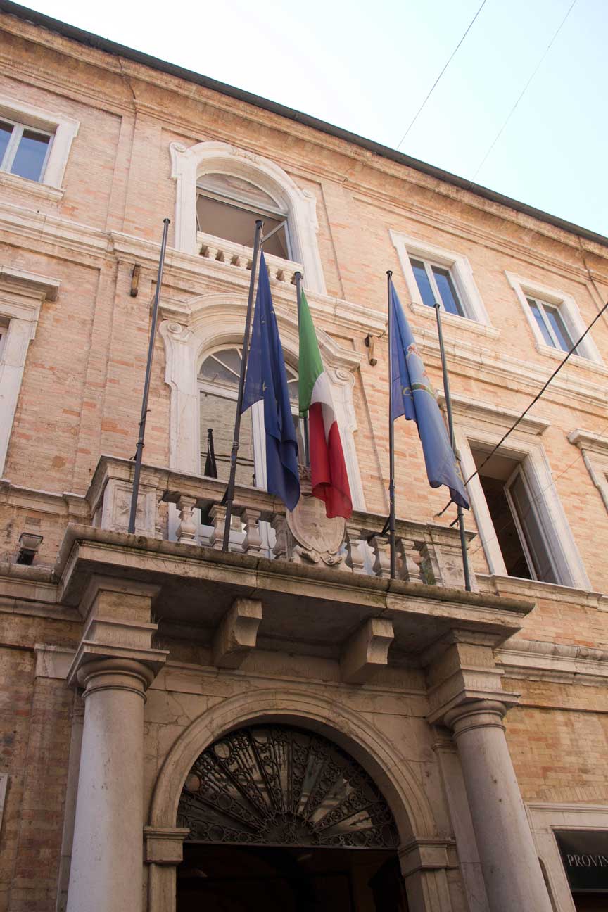 Corso della Repubblica, il Palazzo della Provincia