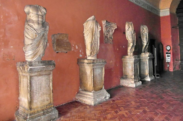 Osimo-statue acefale