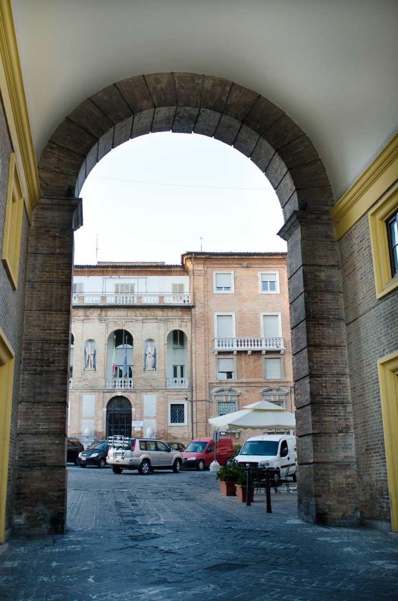 Piazza Mazzini, la Casa del Fascio
