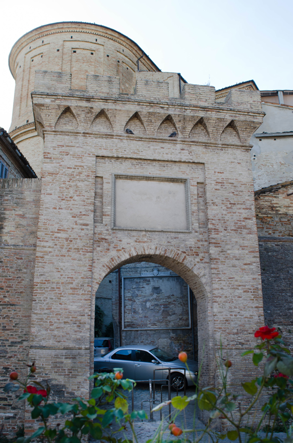 Porta Duomo, vista anteriore